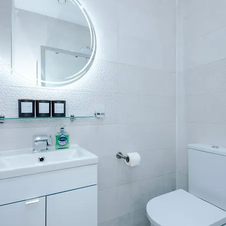 דירה Luxury Modern Centre With Free Parking בראדפורד